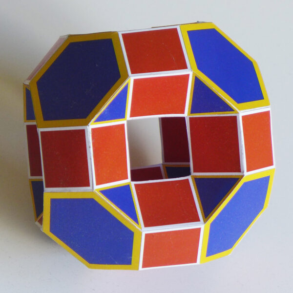 koerper62klein Stewarts kleines Würfeltoroid